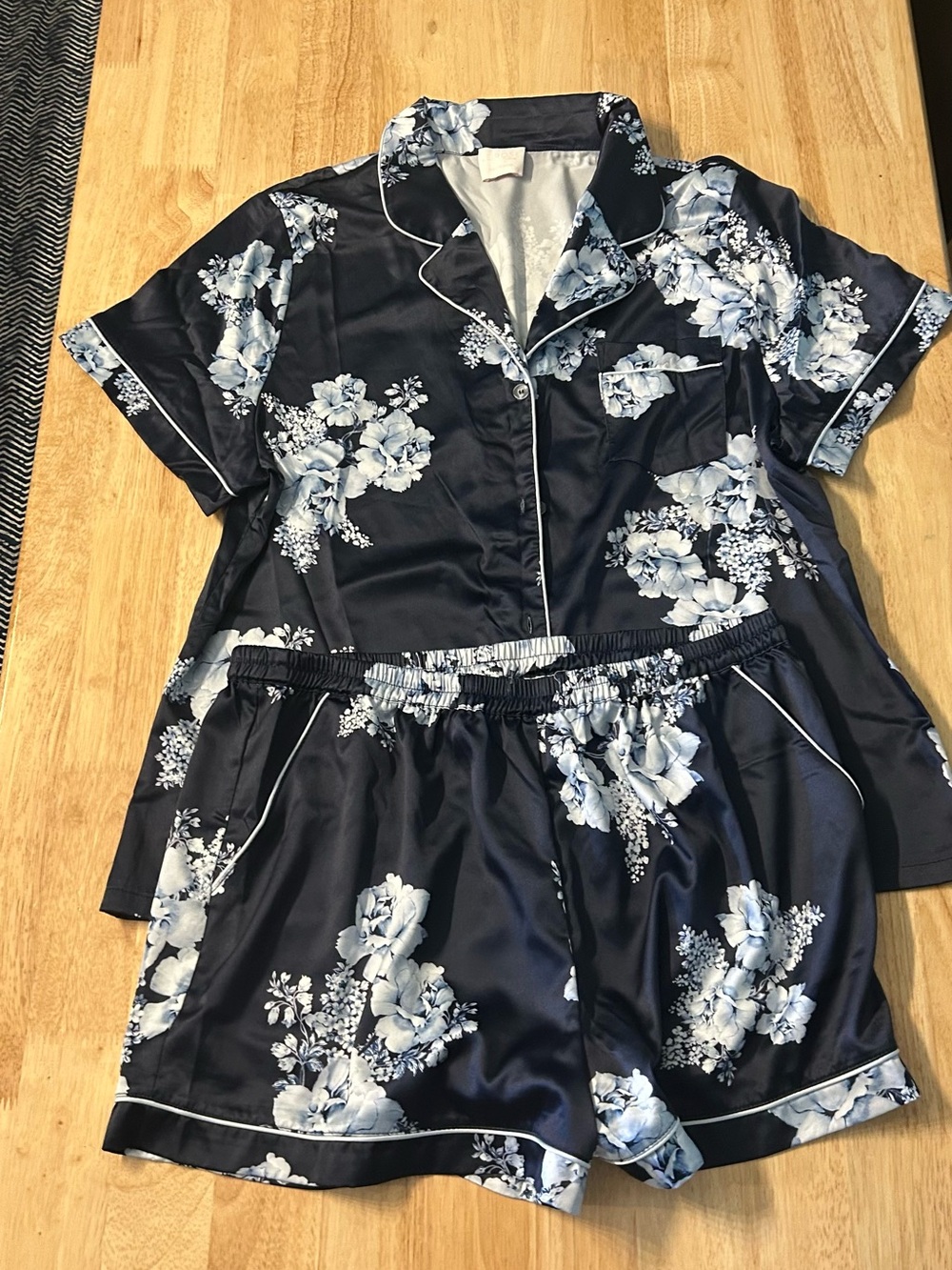 Floral Satin Short Pajama Set in Navy